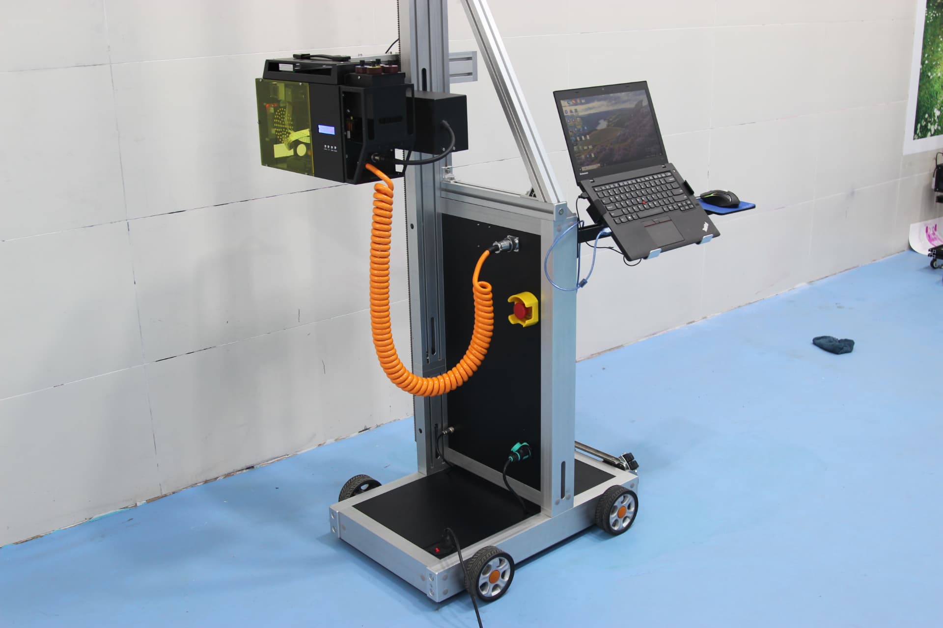 Vertiq Vertiq Nova uv wall & floor printer — assembled and shipped from California